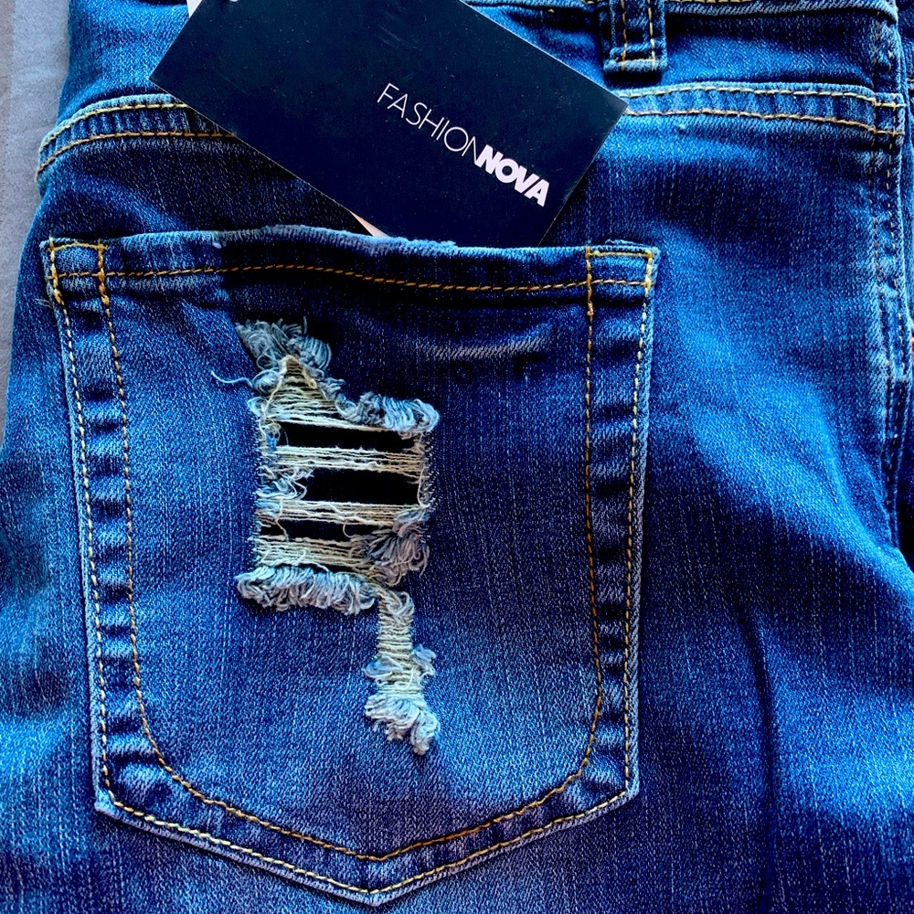 Fashion Nova skinny fit denim jeans